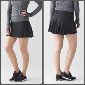 Lululemon circuit breaker skirt